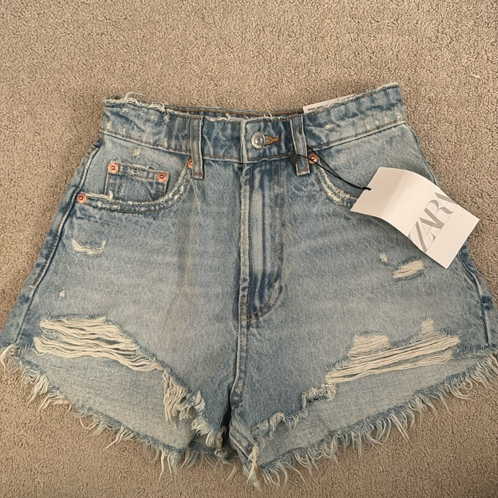 NWT Zara TRF High Rise Curved Shorts - Size 0